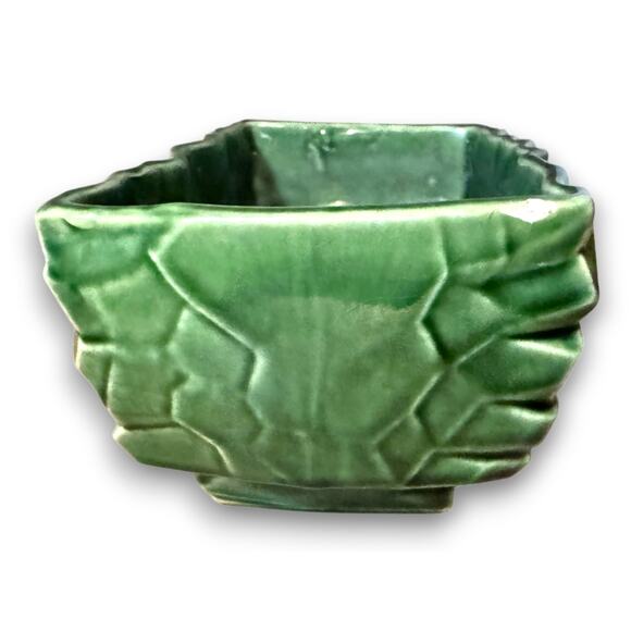 Vintage USA Pottery Green Geometric Textured Planter 8 Inch Rectangular - Picture 4 of 9